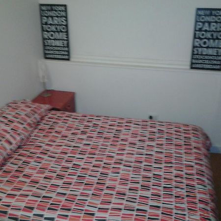 The Melbourne Connection Travellers Hostel Habitación foto