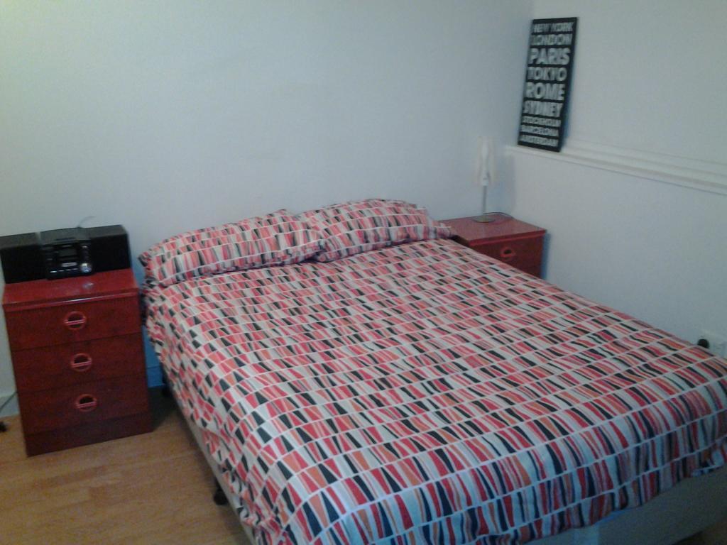 The Melbourne Connection Travellers Hostel Habitación foto